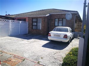 4 Bed House in Lansdowne