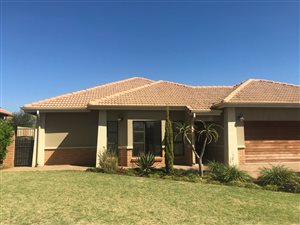 4 Bed House in The Meadows