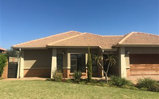 4 Bedroom House in The Meadows