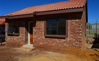 2 Bedroom Townhouse in Ikageng