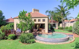 4 Bedroom House in Pecanwood