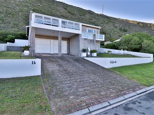 4 Bed House in Agulhas