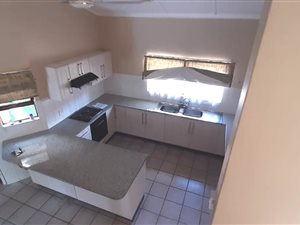 3 Bed Townhouse in Veld En Vlei