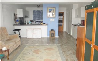 2 Bedroom Flat in Mossel Bay Central