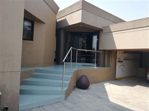 7 Bed House in Dainfern Golf Estate