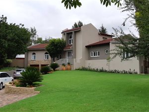 4 Bedroom House in Vorna Valley
