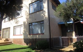 5 Bedroom House in Moffat View