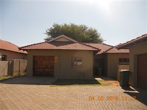 3 Bedroom House in Waterval East