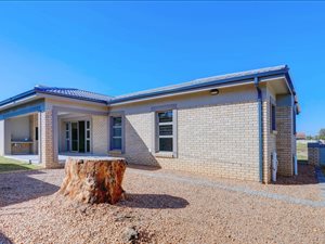 3 Bed Townhouse in Blanco