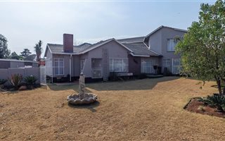 3 Bedroom House in Elspark
