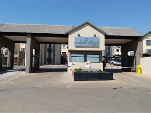 2 Bed Apartment in Ruimsig AH
