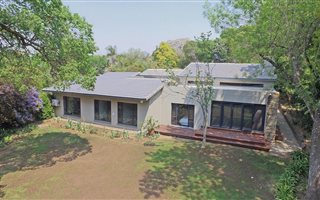 4 Bedroom House in River Club