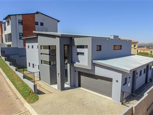 4 Bed House in Northcliff