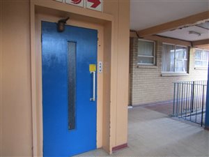2 Bed Duet in Vereeniging Central