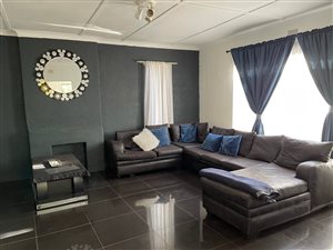 4 Bed House in Westdene