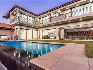 5 Bed House in Izinga Ridge