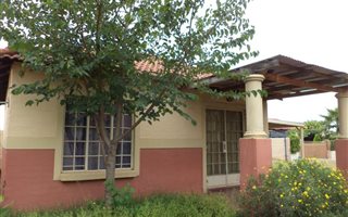 2 Bedroom House in Bronkhorstspruit