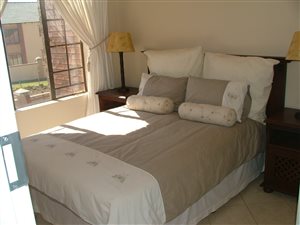 2 Bed Apartment in Mooikloof Equestrian Estate