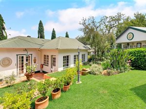 10 Bed House in Craighall Park