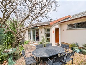 2 Bed House in Roundhay