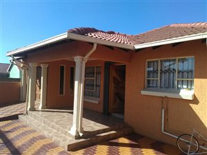 3 Bedroom House in Mabopane