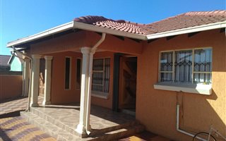 3 Bedroom House in Mabopane