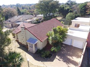 3 Bed House in Lombardy East