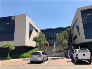 235 m² Commercial space in Waterfall City