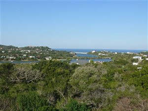 654 m² Land available in Kleinemonde