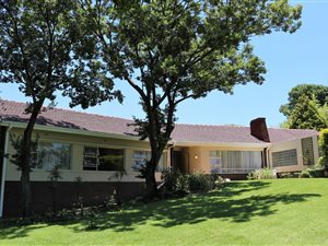 4 Bedroom House in Victory Park