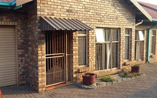 3 Bedroom Apartment in Trichardt