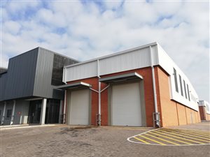 608 m² Industrial space in Linbro Park