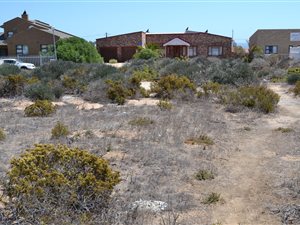 765 m² Land available in Lamberts Bay