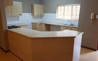 2 Bedroom Apartment in Dainfern