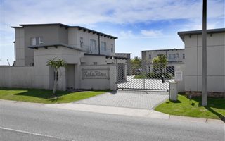 3 Bedroom Townhouse in Greenshields Park