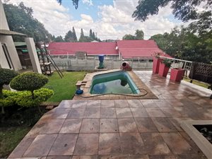 4 Bed House in Quellerina