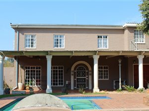 5 Bed House in Heidelberg Central