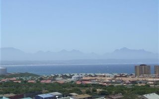 1800 m² Land available in Voorbaai