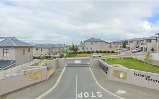 3 Bedroom Townhouse in Langeberg Ridge