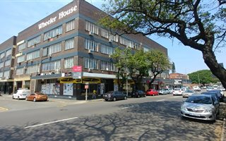264 m² Commercial space in Stamford Hill
