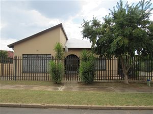 3 Bed House in Krugersdorp West