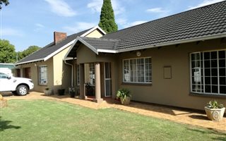 3 Bedroom House in Brackenhurst