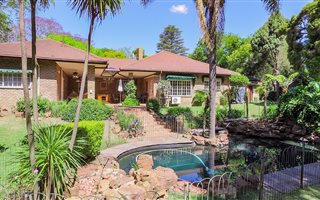 4 Bedroom House in River Club