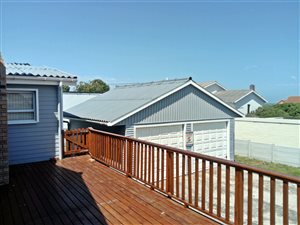 3 Bed House in Franskraal