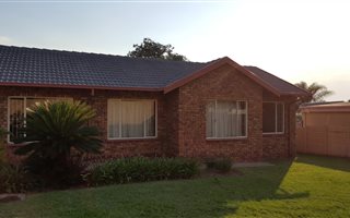 3 Bedroom House in The Reeds