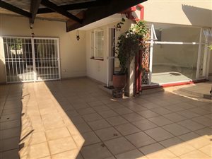 3 Bed Garden Cottage in Highlands North
