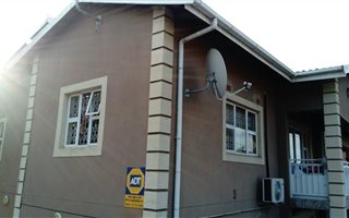 6 Bedroom House in Asherville