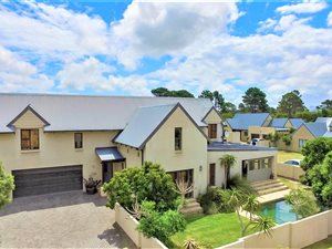 4 Bed House in Lorraine