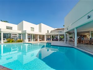 4 Bed House in Cowies Hill