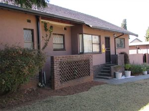 3 Bed House in Alan Manor